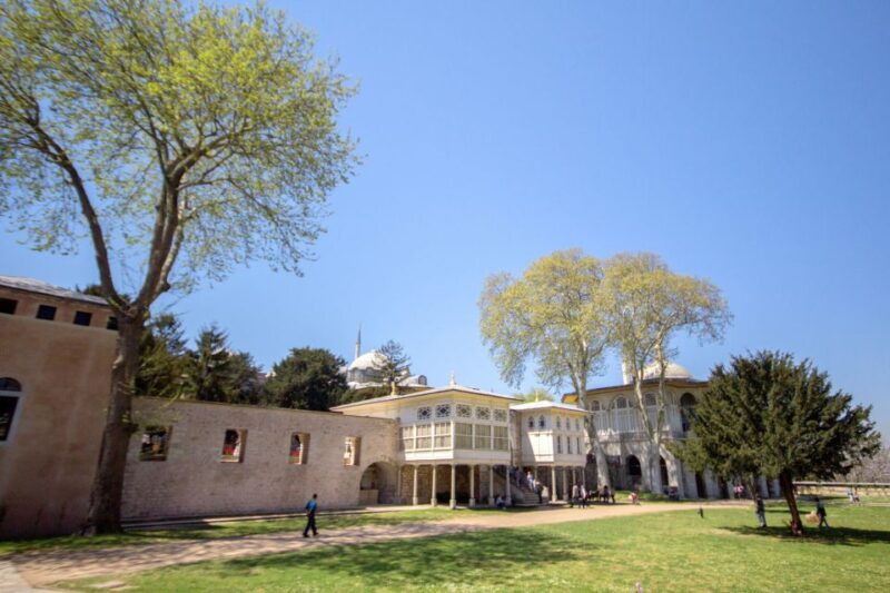 istanbul-highlights-small-group-walking-guided-tour