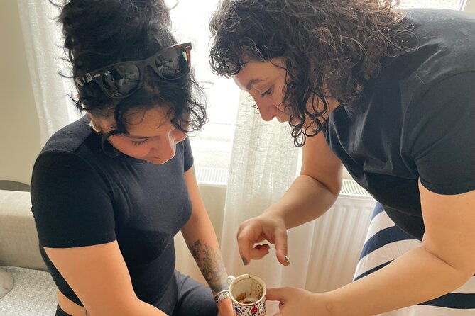 istanbul-home-style-turkish-coffee-making-and-fortune-telling