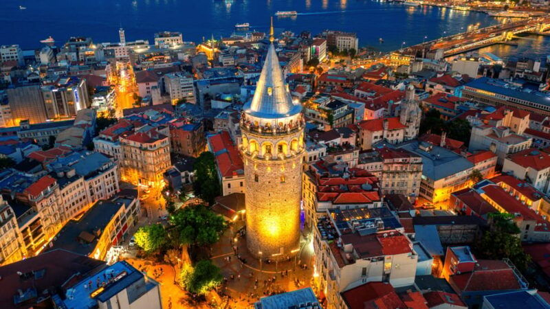 istanbul-karakoy-district-nighttime-guided-walking-tour