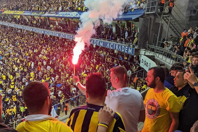 istanbul-live-a-football-game-and-turkish-passion-like-a-local