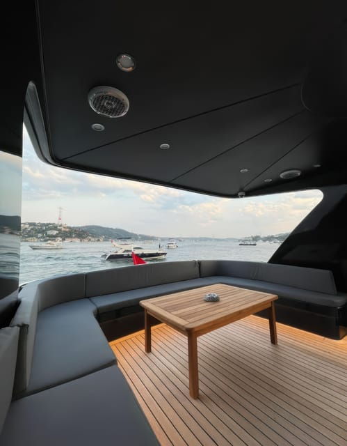 istanbul-luxury-yacht-tour-enjoy-a-day-or-sunset-cruise