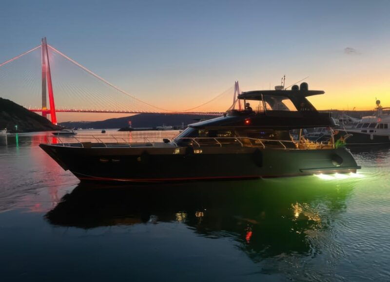 istanbul-luxury-yacht-tour-enjoy-a-day-or-sunset-cruise