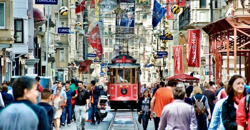 istanbul-modern-city-taksim-to-galata-with-secret-passages