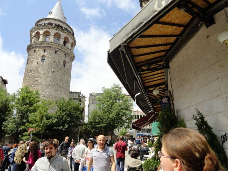 istanbul-modern-city-taksim-to-galata-with-secret-passages