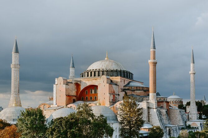 istanbul-mosques-walking-tour-hagia-sophia-and-blue-mosque