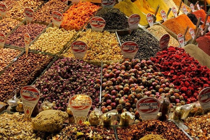 istanbul-must-seehagia-sophia-bluemosqu-topkapi-basilica-cistern-bosphorus-tour