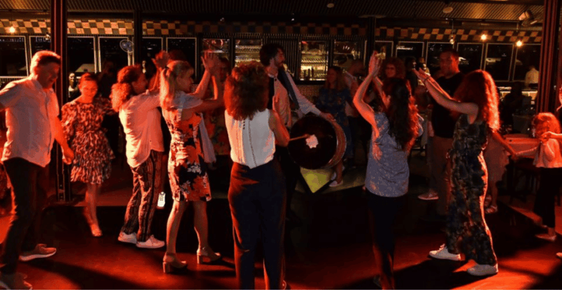 istanbul-new-years-eve-bosphorus-dinner-cruise-party-2025