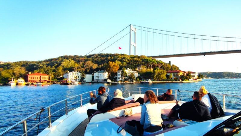 istanbul-old-city-tour-and-luxury-sunset-bosphorus-cruise