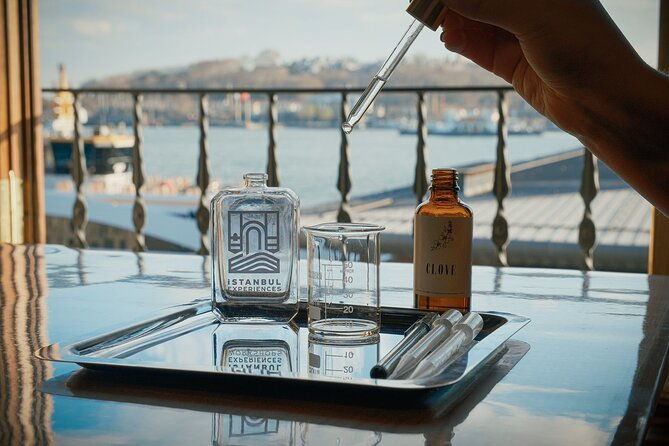 istanbul-perfume-making-workshop-with-bosphorus-view-2