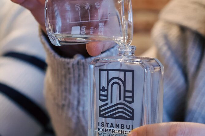 istanbul-perfume-making-workshop-with-bosphorus-view-2