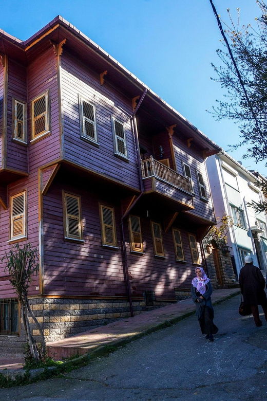 istanbul-princes-island-tour-visiting-2-island