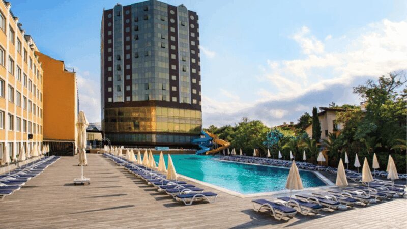 Istanbul: Princess Island Swimming Tour and Aquapark - FAQ