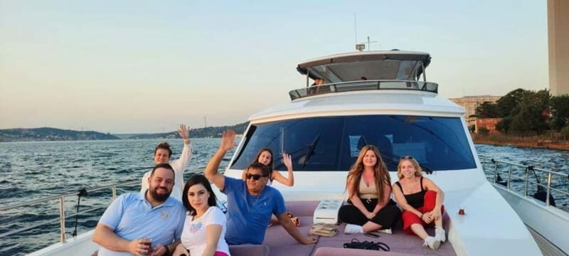 Istanbul: Private Bosphorus Breakfast Cruise on Luxury Yacht - Why This Tour Works for Different Travelers