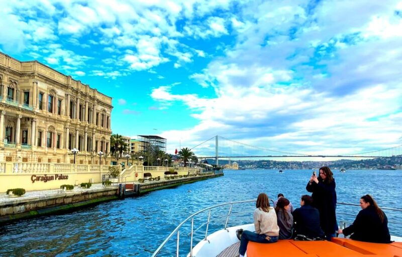 istanbul-private-bosphorus-cruise-on-luxury-yacht
