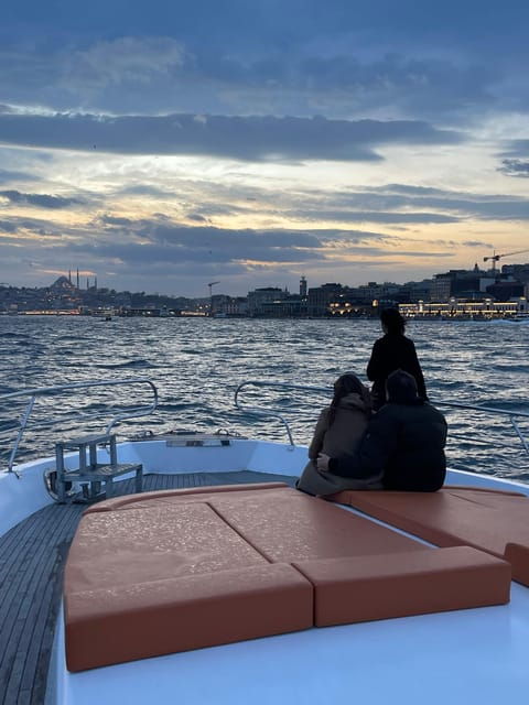 istanbul-private-bosphorus-cruise-on-luxury-yacht