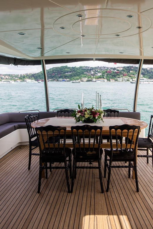 istanbul-private-bosphorus-tour-on-luxury-yacht-pre-7
