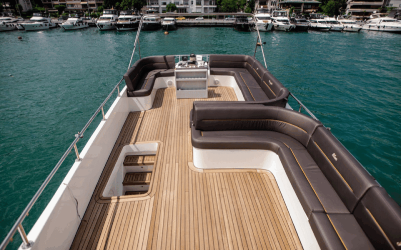 istanbul-private-bosphorus-tour-on-luxury-yacht-pre-7