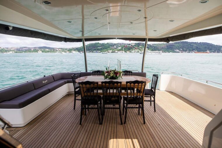 istanbul-private-bosphorus-tour-on-luxury-yacht-pre-7