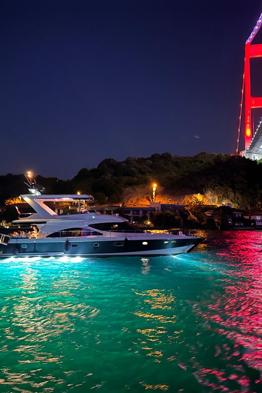 istanbul-private-bosphorus-tour-on-luxury-yacht-pre6-2
