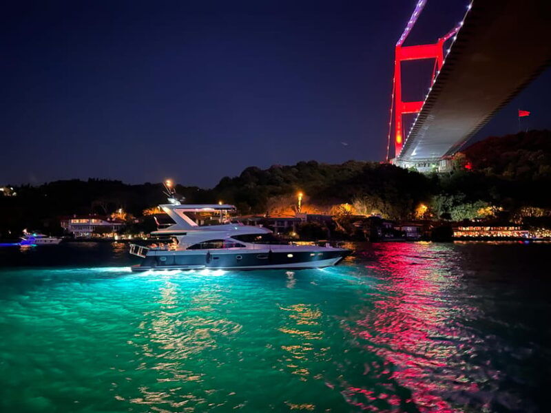 istanbul-private-bosphorus-tour-on-luxury-yacht-pre6-2
