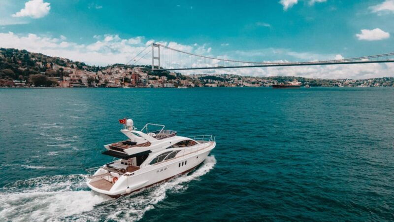 istanbul-private-bosphorus-tour-on-luxury-yacht-pre6