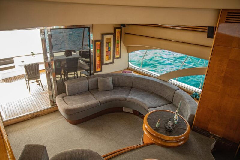 istanbul-private-bosphorus-tour-on-luxury-yacht-pre6