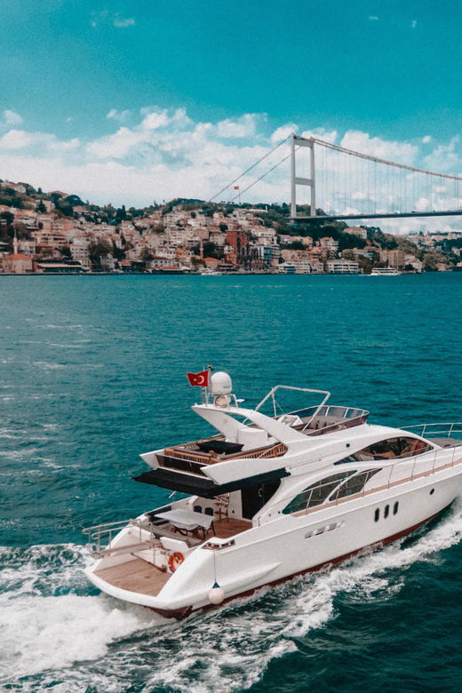 istanbul-private-bosphorus-tour-on-luxury-yacht-pre6