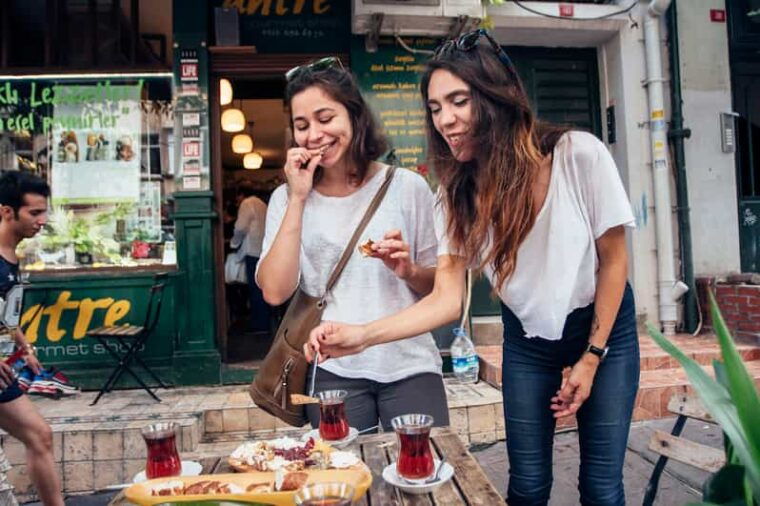 istanbul-private-guided-food-tour-with-10-tastings