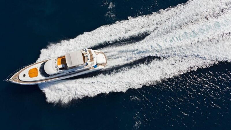 istanbul-private-luxury-yacht-cruise-on-the-bosporus