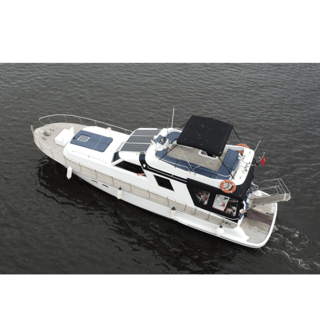 istanbul-private-luxury-yacht-on-bosphorus-14-meter-46-feet