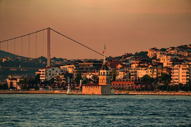 istanbul-private-yacht-sunset-tour-2-hours