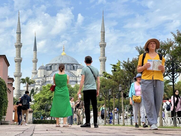 istanbul-small-group-city-and-secret-streets-tour-with-guide