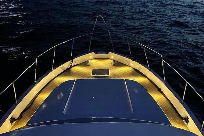 istanbul-small-group-yacht-cruise-with-snacks-sunset-or-daytime