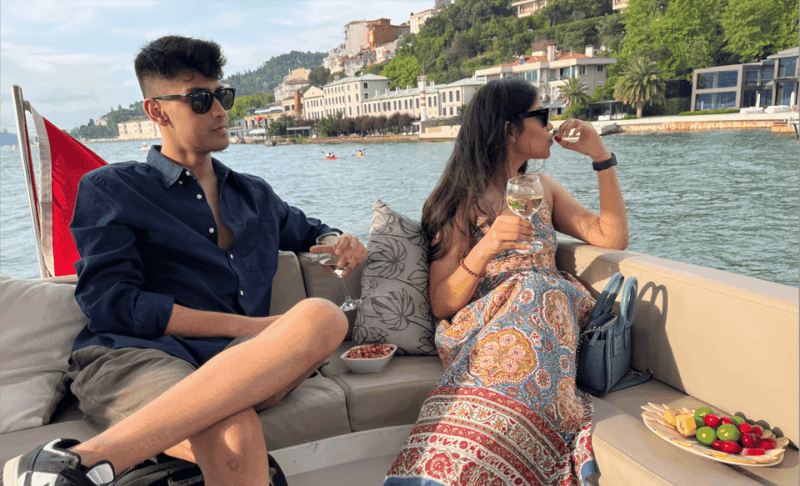 istanbul-small-group-yacht-tour-with-unlimited-wine