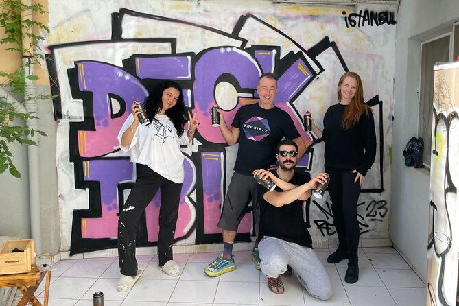 istanbul-street-art-experience-with-local-artists-at-home-garden