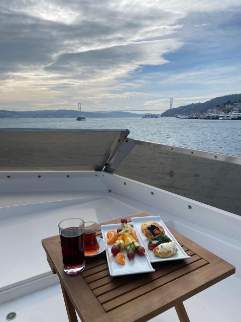 istanbul-sunset-cruise-with-refreshments