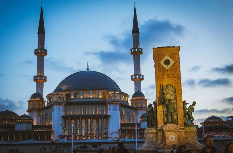 istanbul-taksim-district-half-day-walking-tour