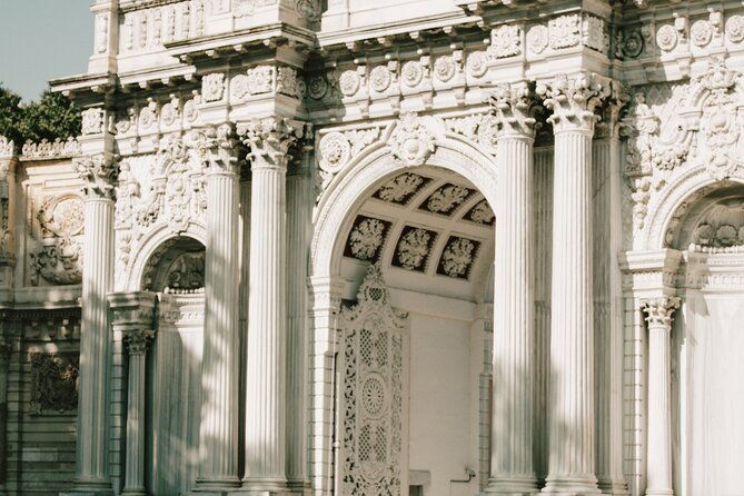 istanbul-taksim-istiklal-galata-tower-and-dolmabahce-tour