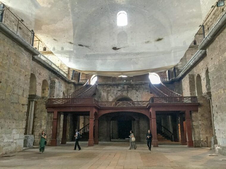 istanbul-the-luxury-topkapi-palace-highlights-tour