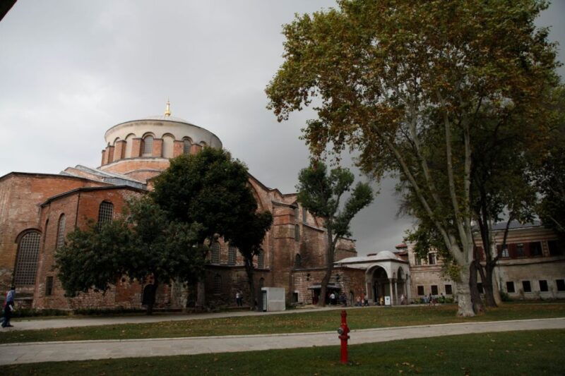 istanbul-topkapi-basilica-cistern-and-hagia-sophia-tour