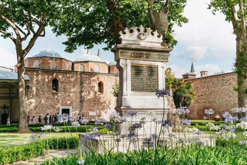 istanbul-topkapi-palace-and-harem-guided-tour-with-ticket
