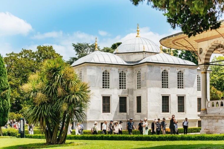 istanbul-topkapi-palace-and-harem-guided-tour-with-ticket