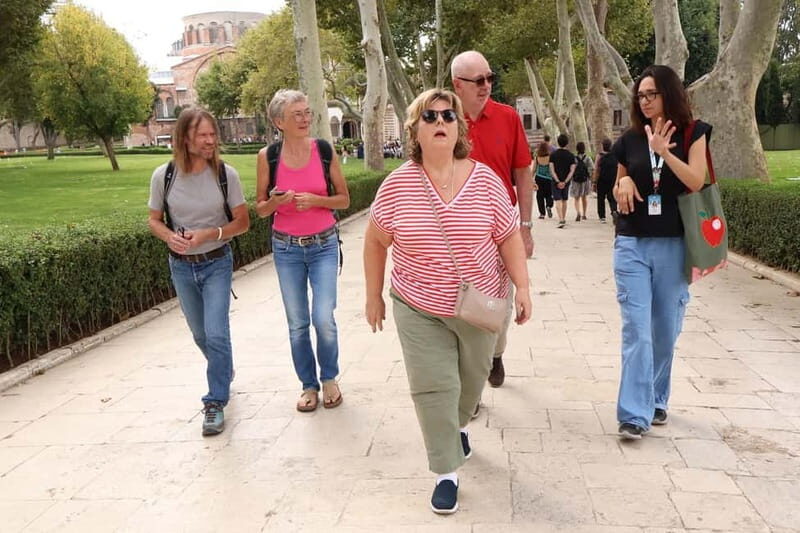 Istanbul: Topkapi Palace and Harem Museum Tour with Ticket - The Guides Make the Difference