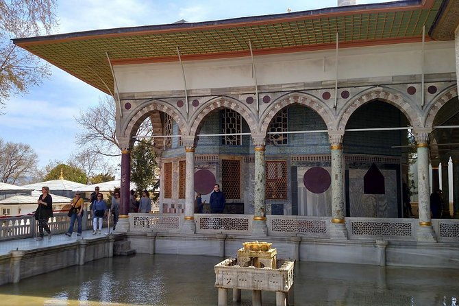 istanbul-topkapi-palace-and-harem-small-group-guided-tour