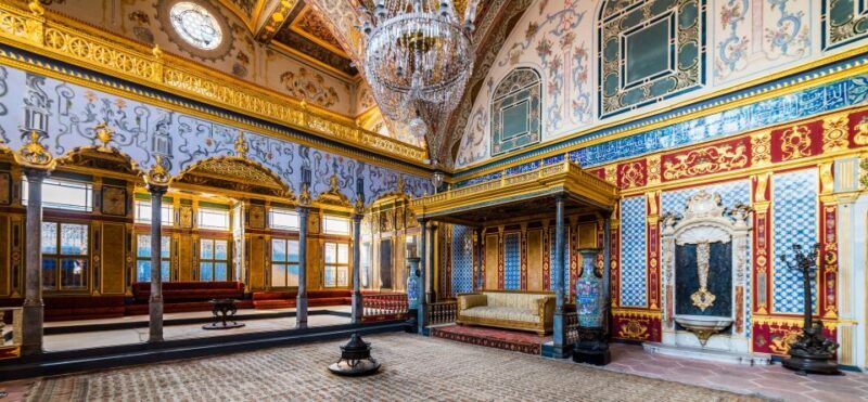 Istanbul: Topkapi Palace and Harem Ticket with Audio Guide - Who Is This Tour Best For?