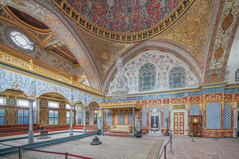 istanbul-topkapi-palace-and-harem-ticket-with-audio-guide