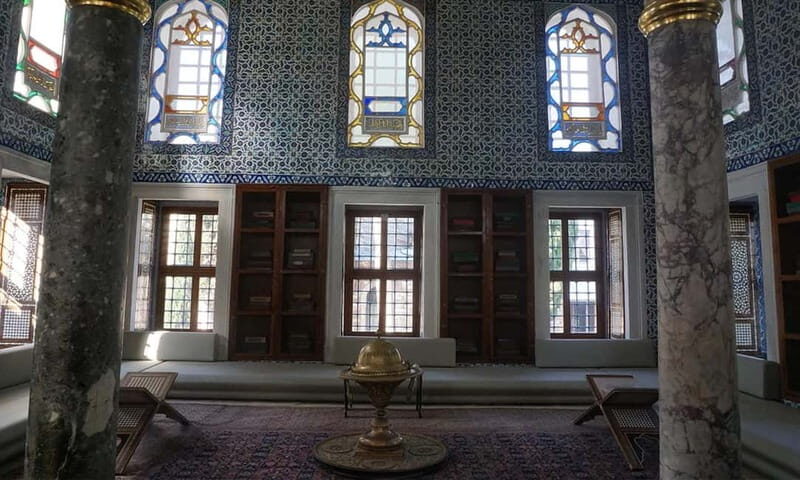 Istanbul: Topkapi Palace & Hagia Sophia Tickets with Audio - A Practical Guide to Your Istanbul Landmark Tour