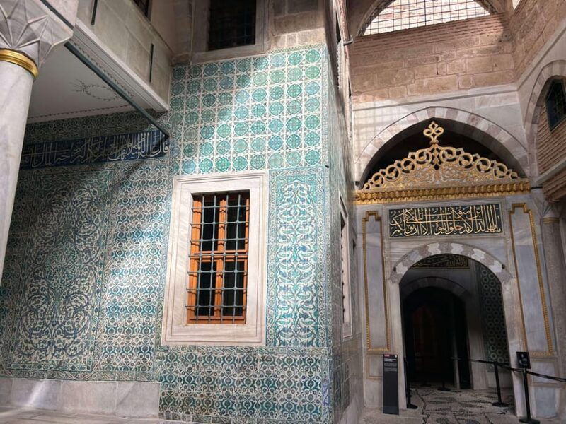 istanbul-topkapi-palace-harem-museum-ticket-audio-guide
