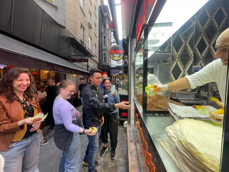 istanbul-traditional-turkish-dinner-and-dervish-experience