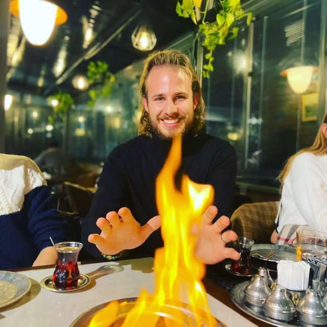 istanbul-traditional-turkish-dinner-in-a-local-restaurant